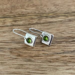Vintage Silpada Peridot earrings